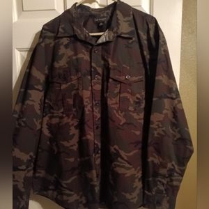 Free Assembly Men's  Green Camo Print Utility Shirt Size XL